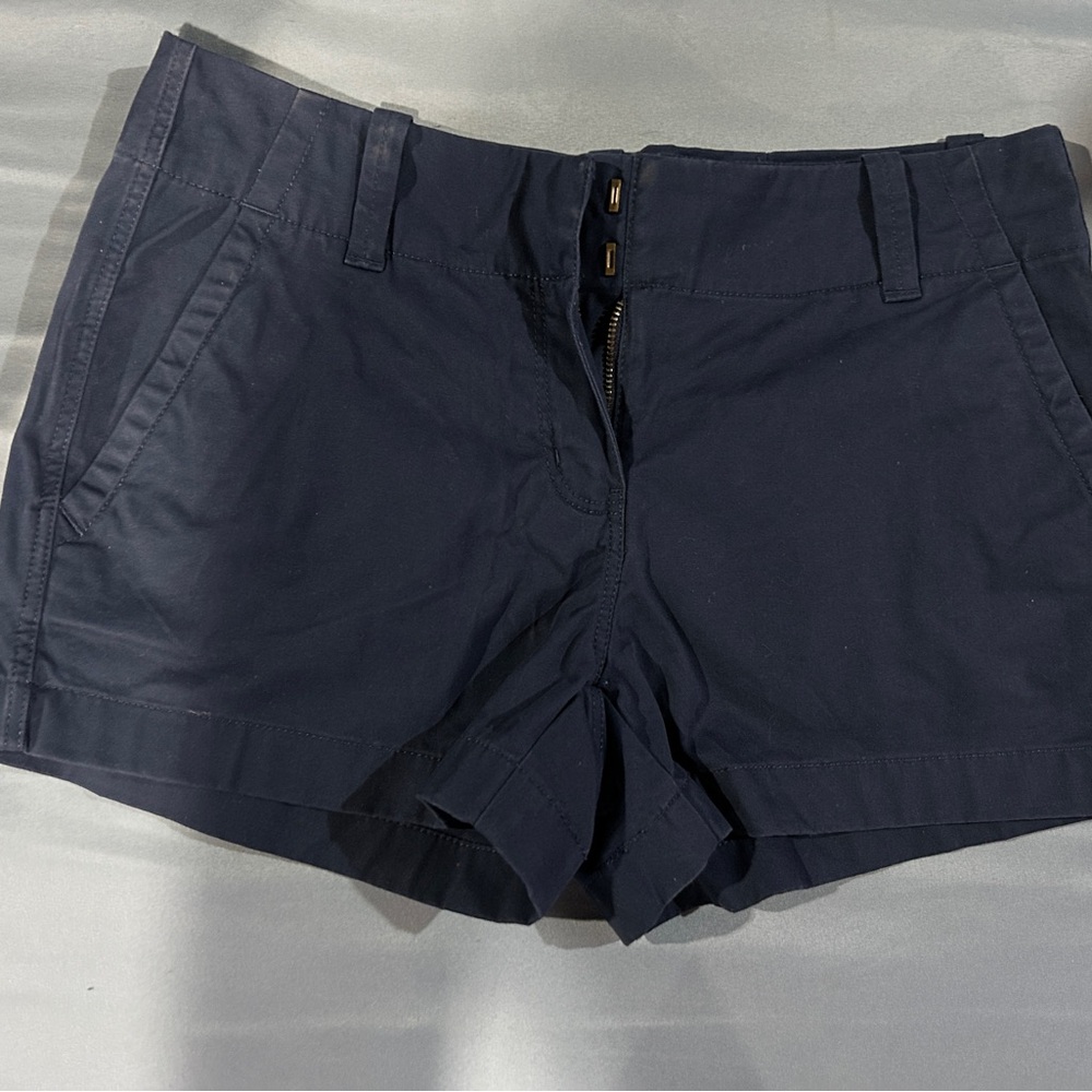3” Vineyard Vines Women's Navy Shorts